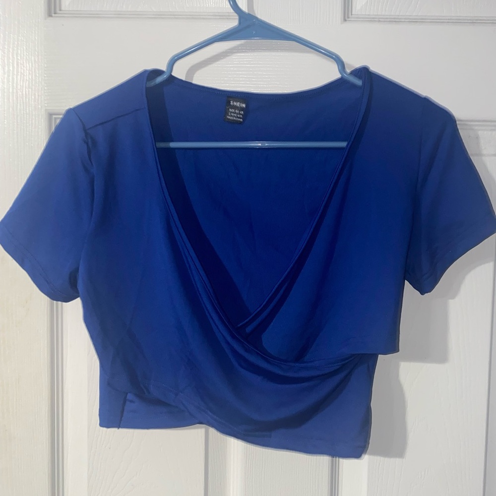 V-Neck Cropped Tee
